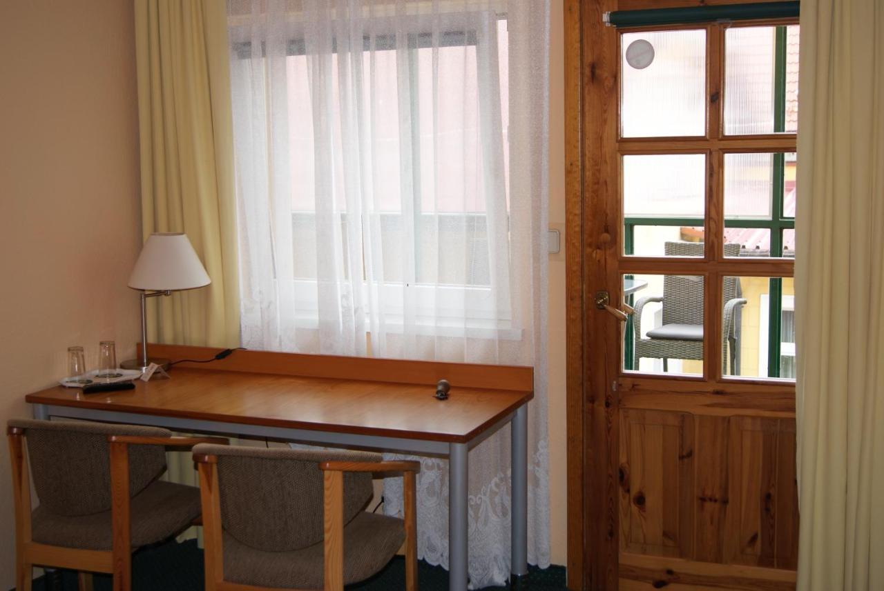 Hotel Alga Ustka Exterior photo