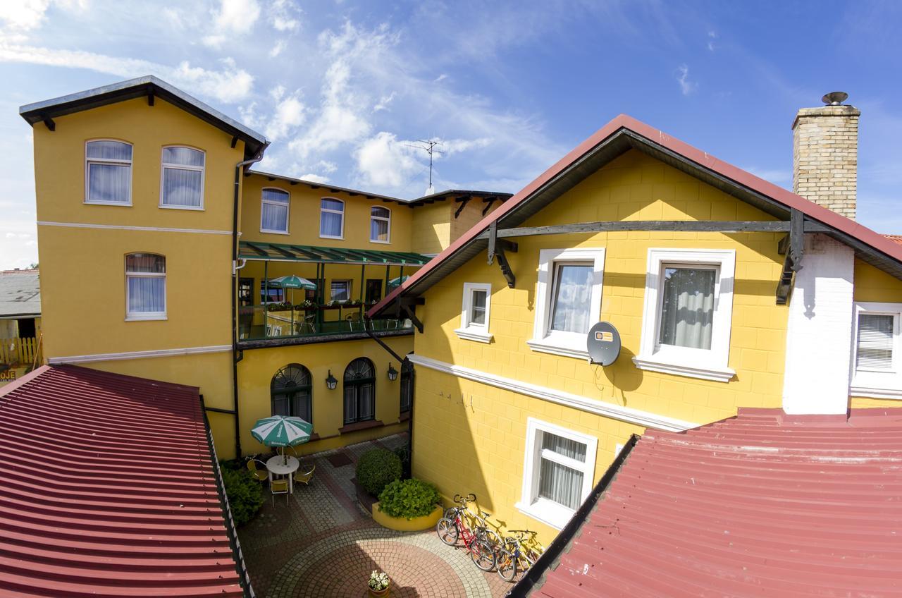 Hotel Alga Ustka Exterior photo