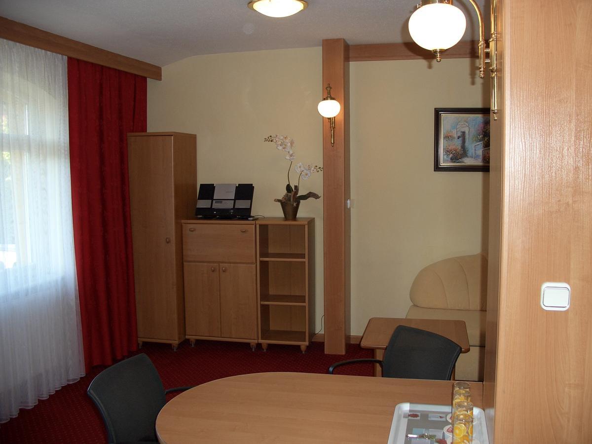 Hotel Alga Ustka Exterior photo